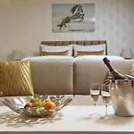 Privilege - Empire Hotels Group Aparthotel