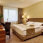 Aparthotel Privilege - Empire Hotels Group 4*