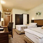 Privilege - Empire Hotels Group Aparthotel 4*