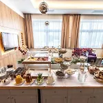 Privilege - Empire Hotels Group Aparthotel 4*