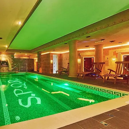 Privilege - Empire Group 4* Košice