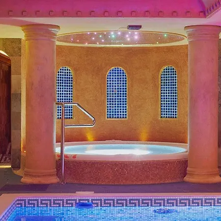 Aparthotel Privilege - Empire Group