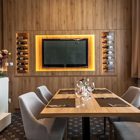 Aparthotel Privilege - Empire Group 3*