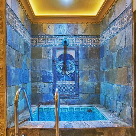 Privilege - Empire Group Aparthotel