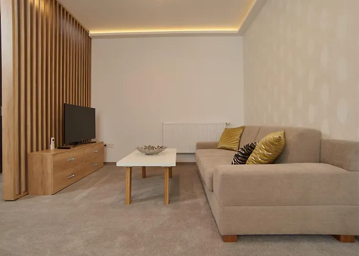 Privilege Apartments Aparthotel